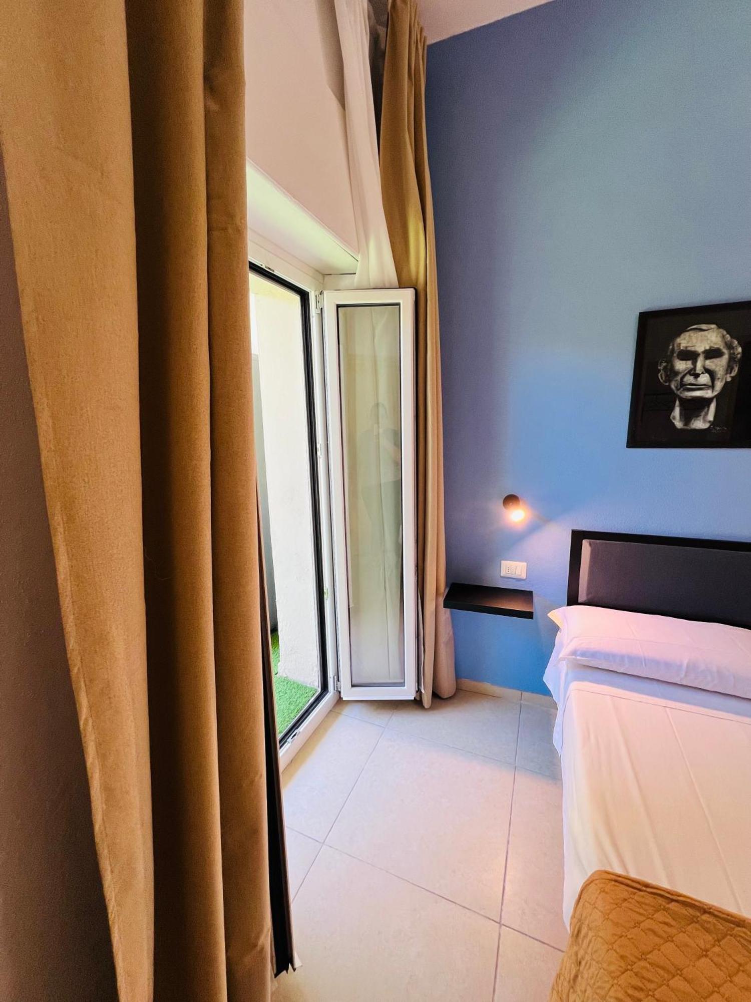 Les Chambres De Francoise Guest House Olbia Luaran gambar