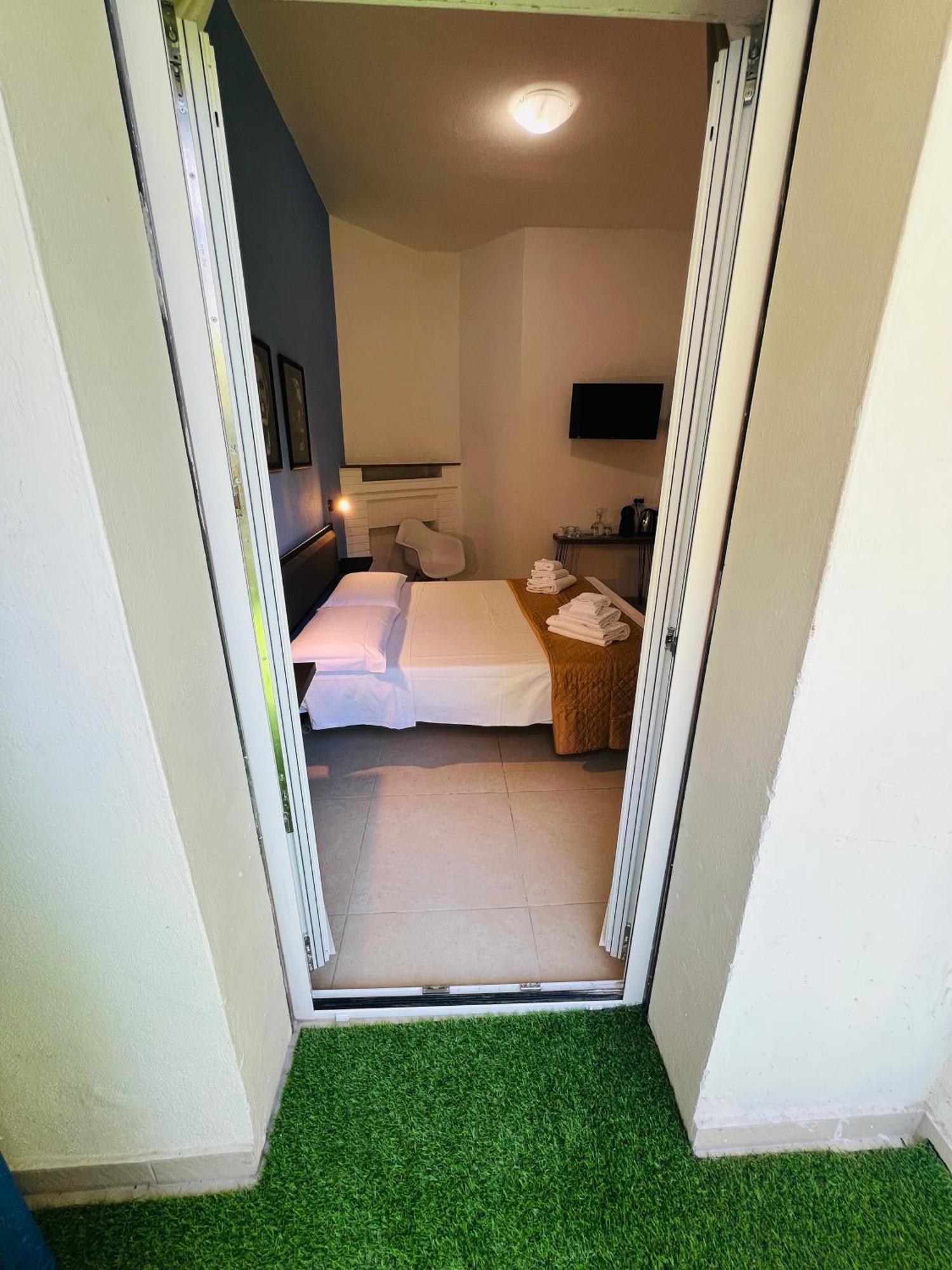 Les Chambres De Francoise Guest House Olbia Luaran gambar