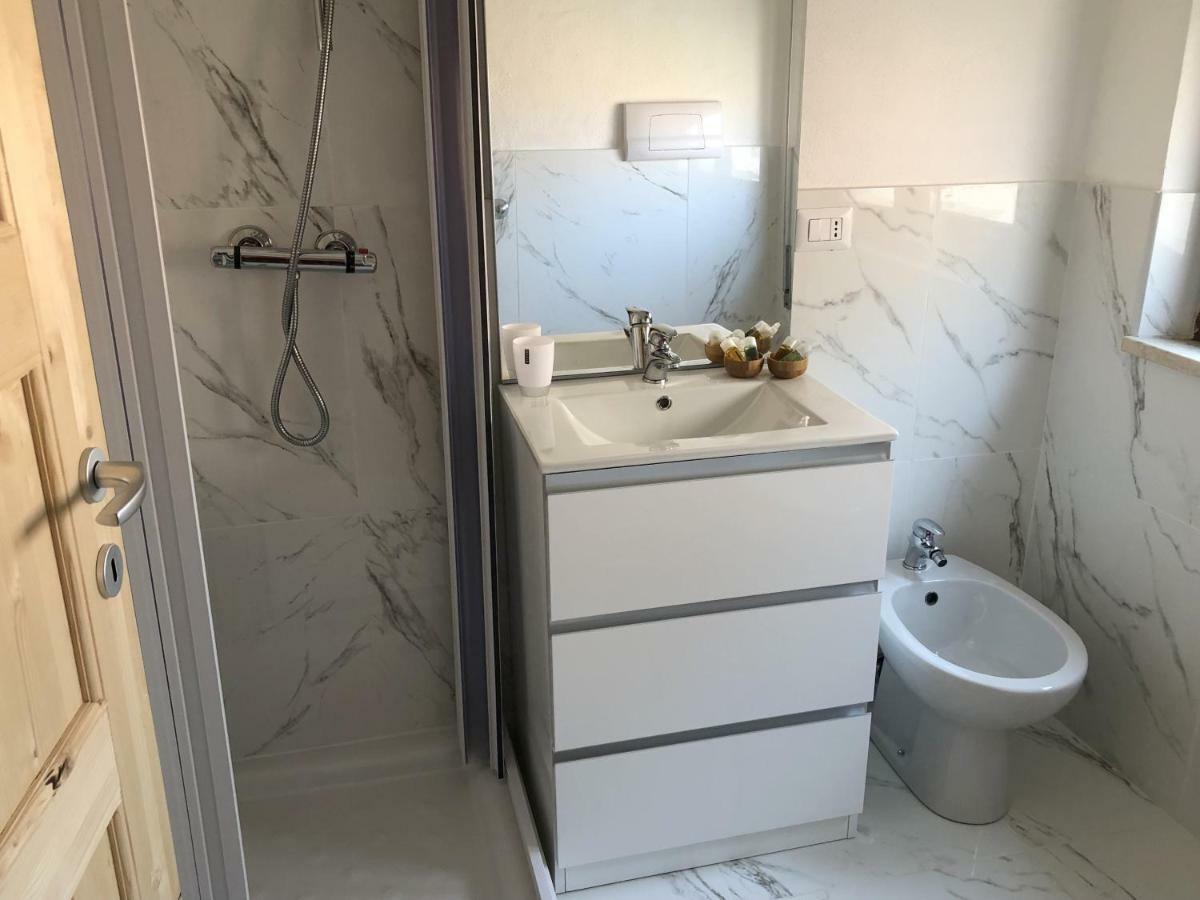 Les Chambres De Francoise Guest House Olbia Luaran gambar